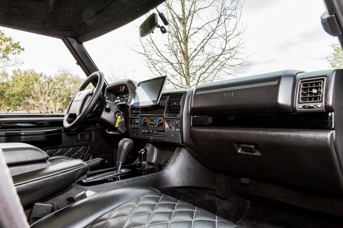 Formacar A 1995 Range Rover Undergoes Extensive Restoration