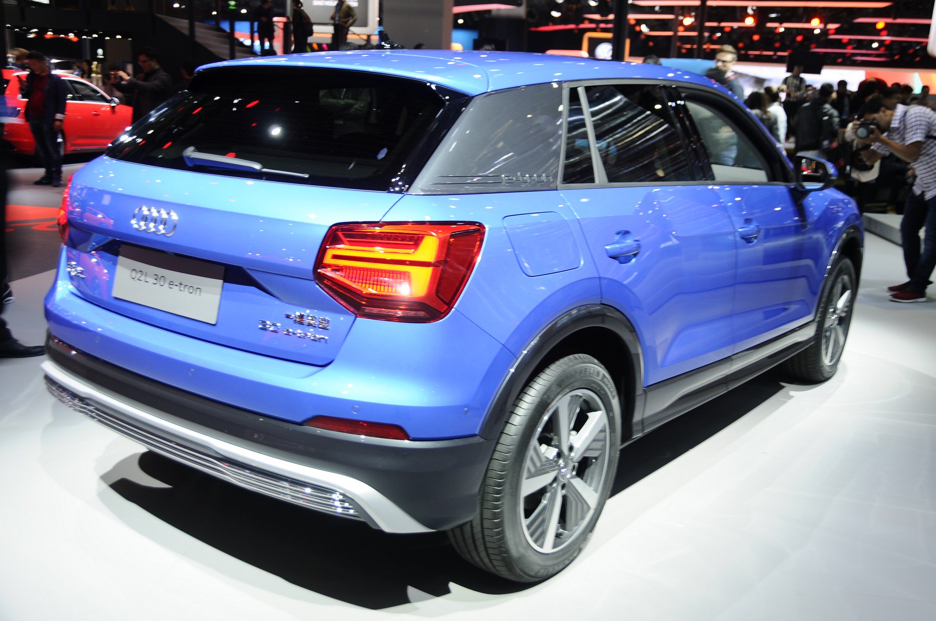 Audi q2l e tron