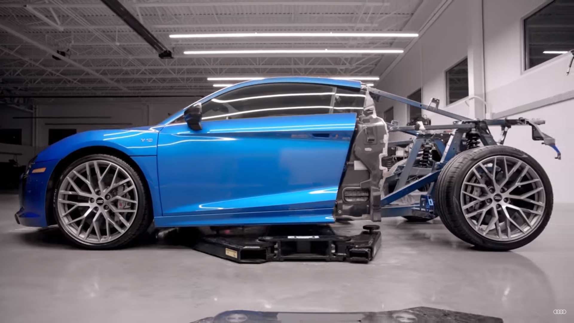 Formacar Audi R8 Gets Blown To Bits In Fantastic 3d