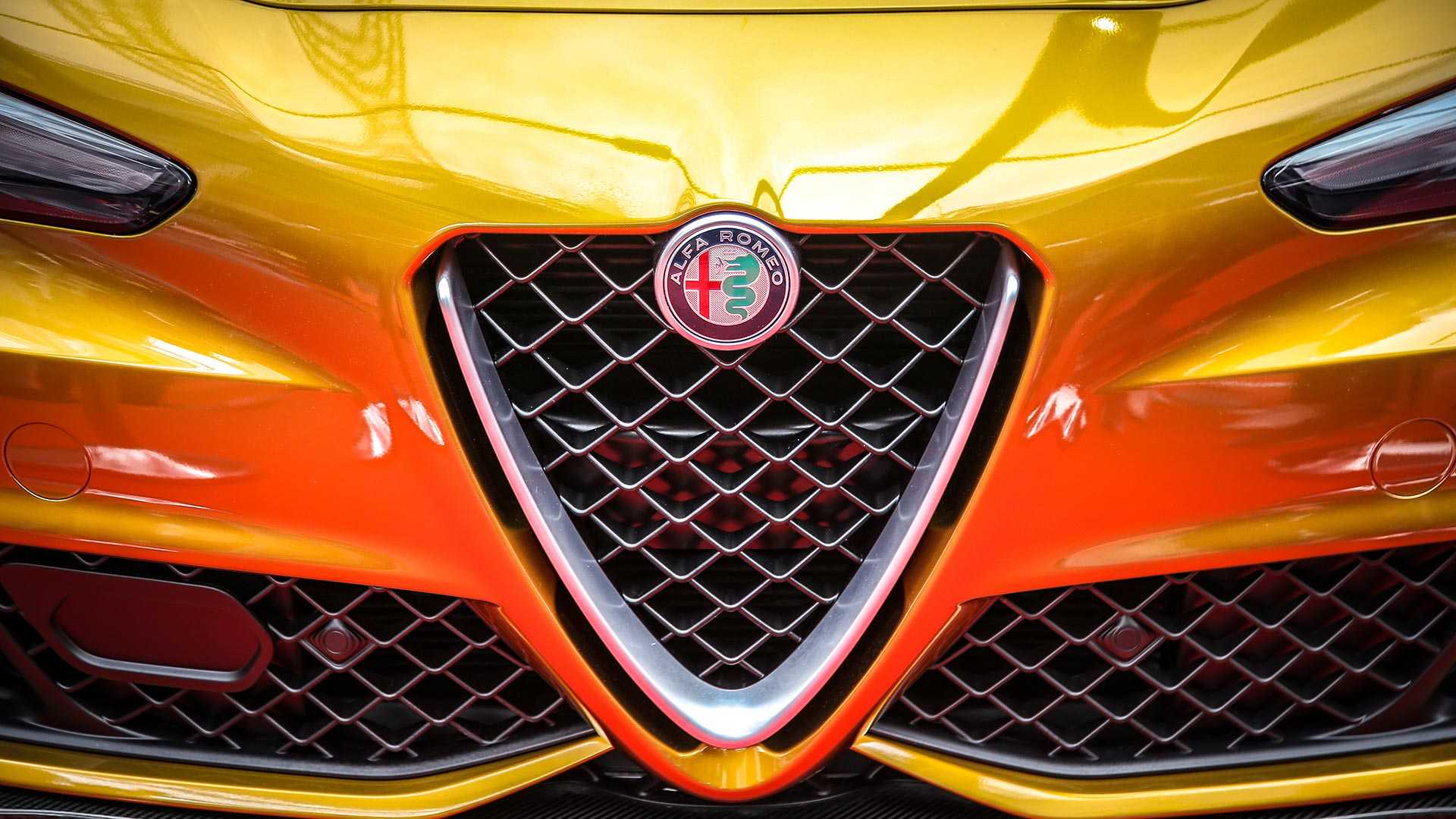 Formacar Flashy Golden Alfa Romeo Giulia Quadrifoglio To