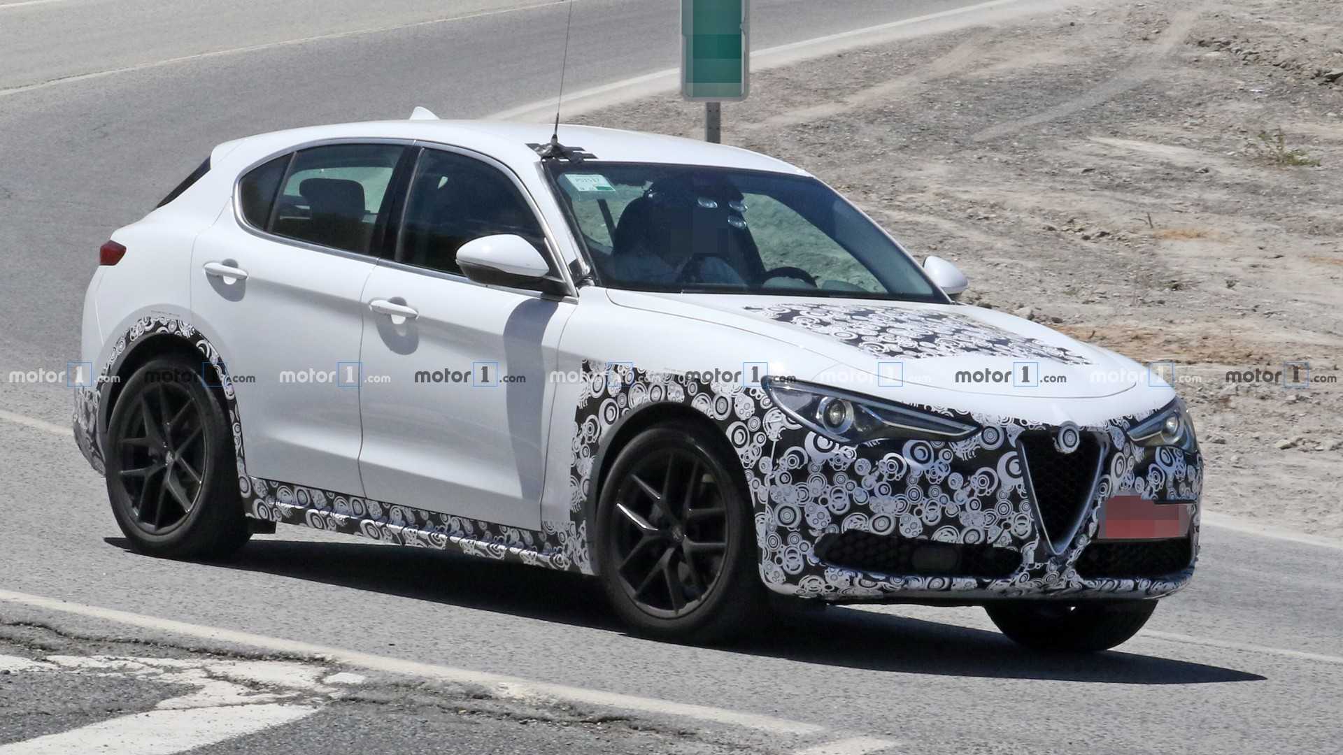 Formacar Alfa Romeo Stelvio Spotted Underway To A Facelift