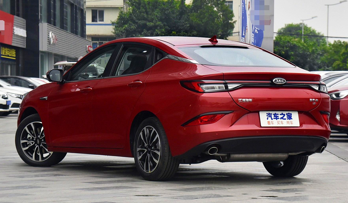 Jac лифтбек a5