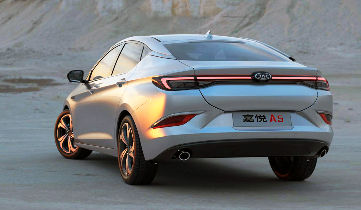 Jac лифтбек a5