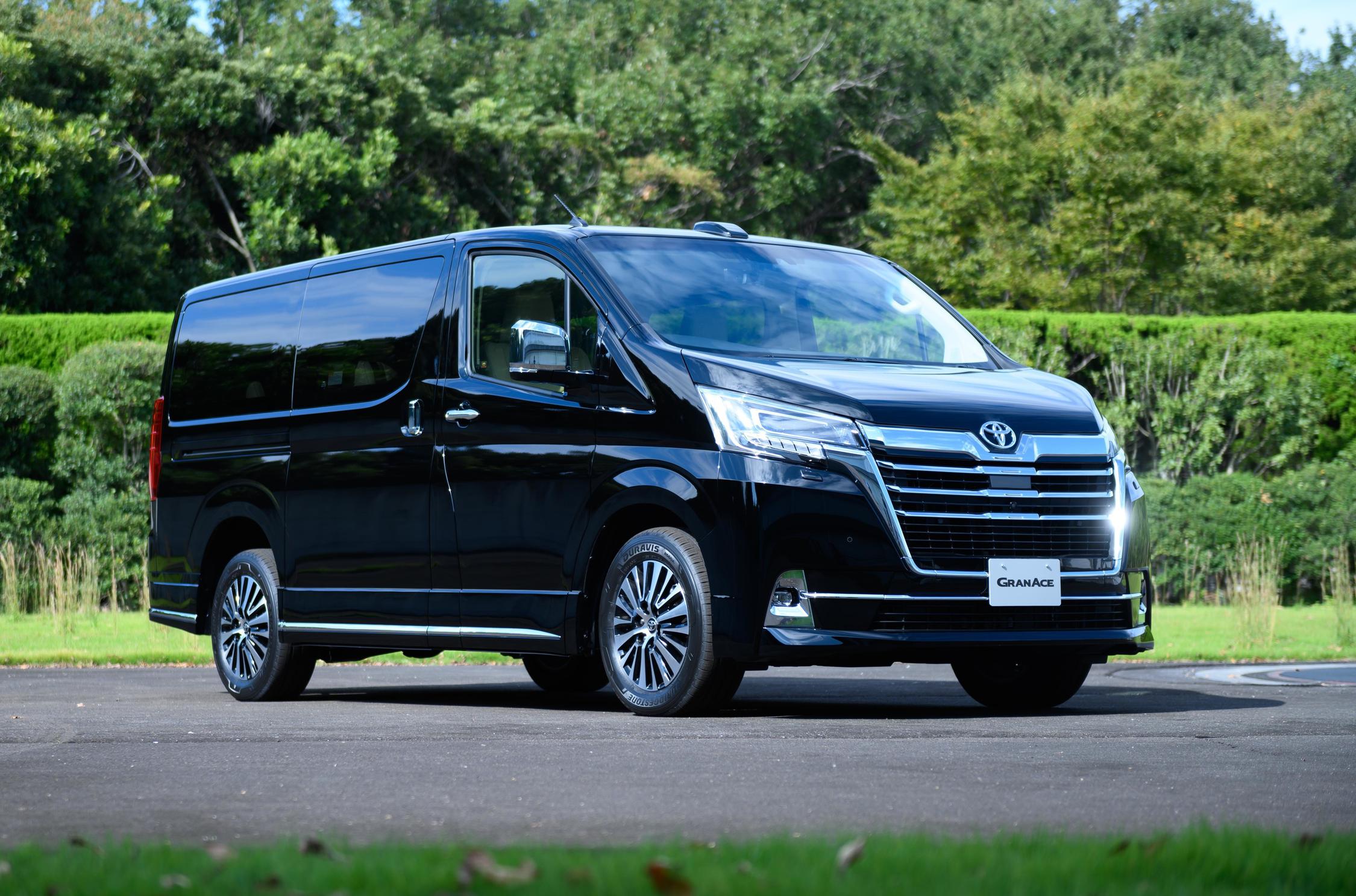Toyota gran ace