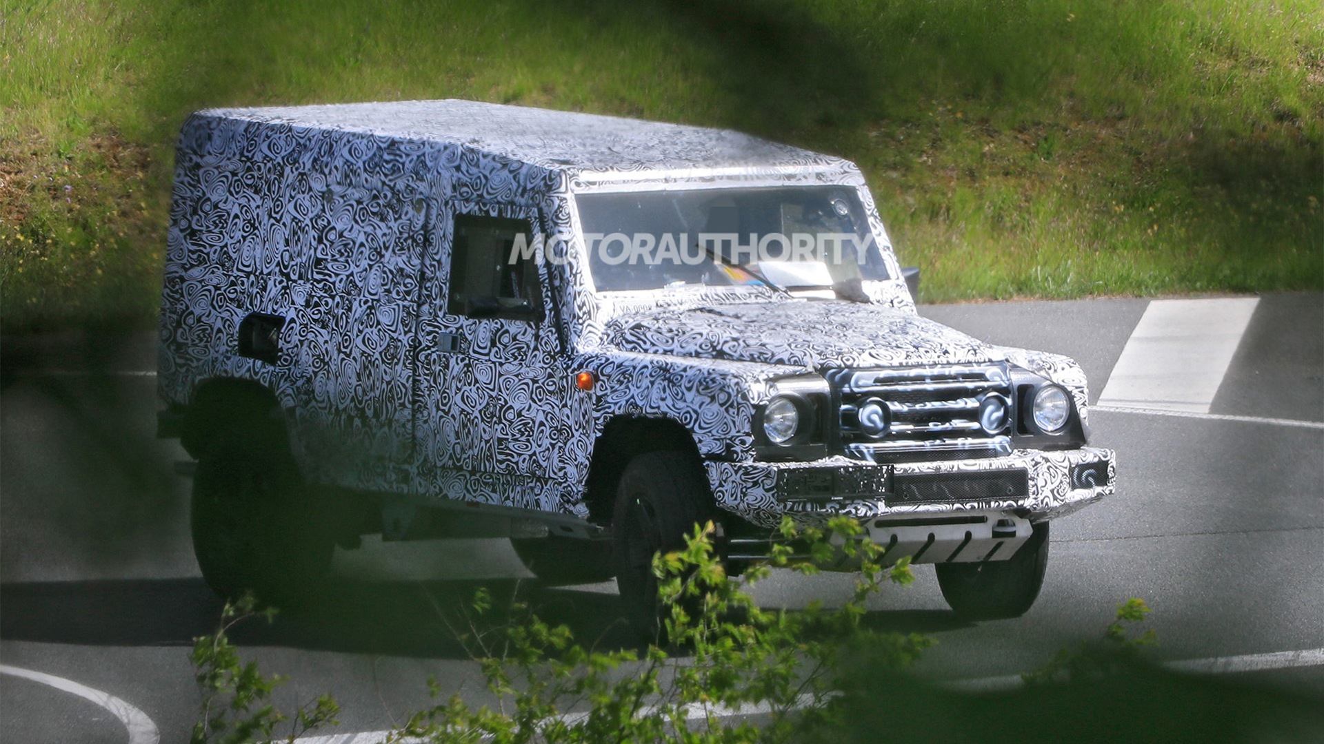 Formacar Ineos Grenadier A K A Defender Wannabe First Spy Shots