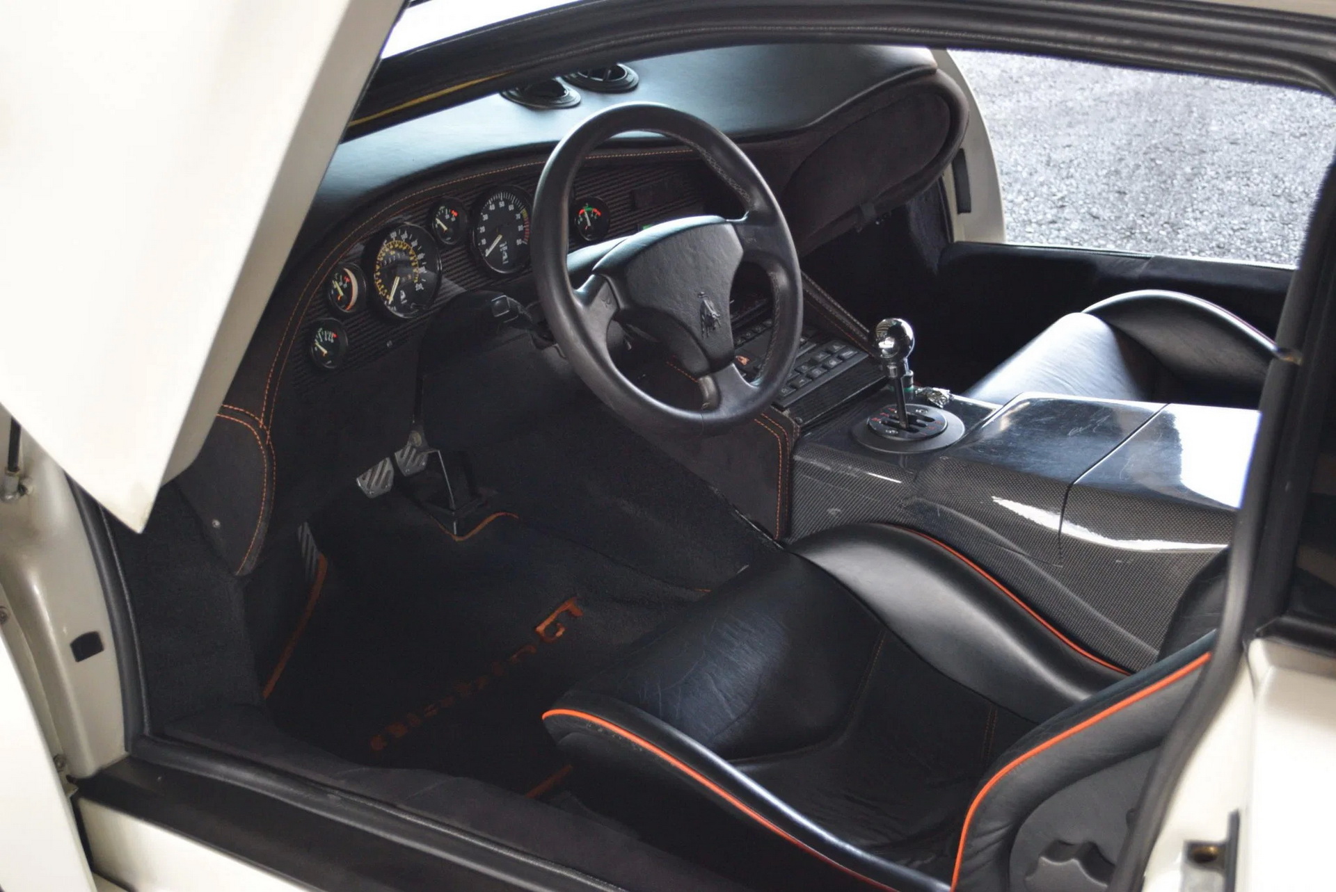 Lamborghini diablo салон