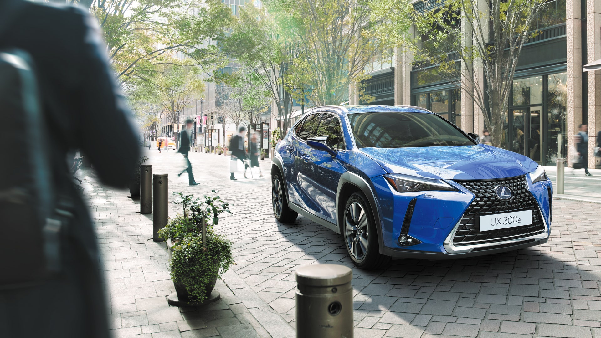 FormaCar: Lexus UX300e hits domestic market