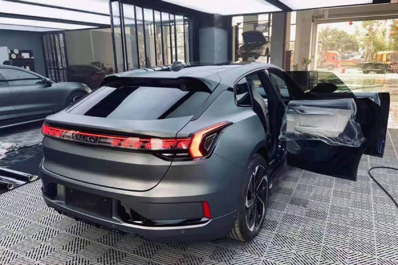 Geely box z