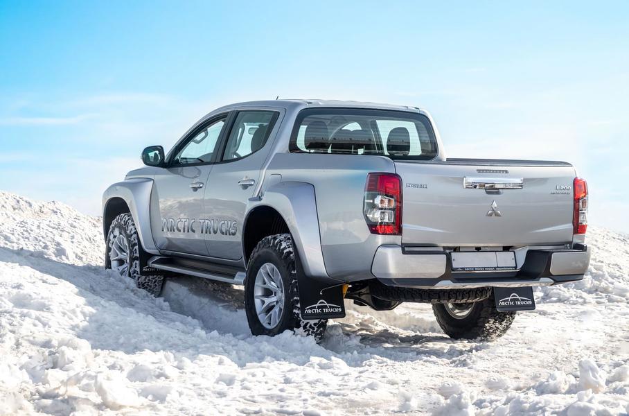 Mitsubishi arctic trucks