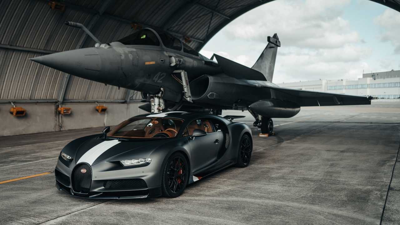 Bugatti chiron airplane