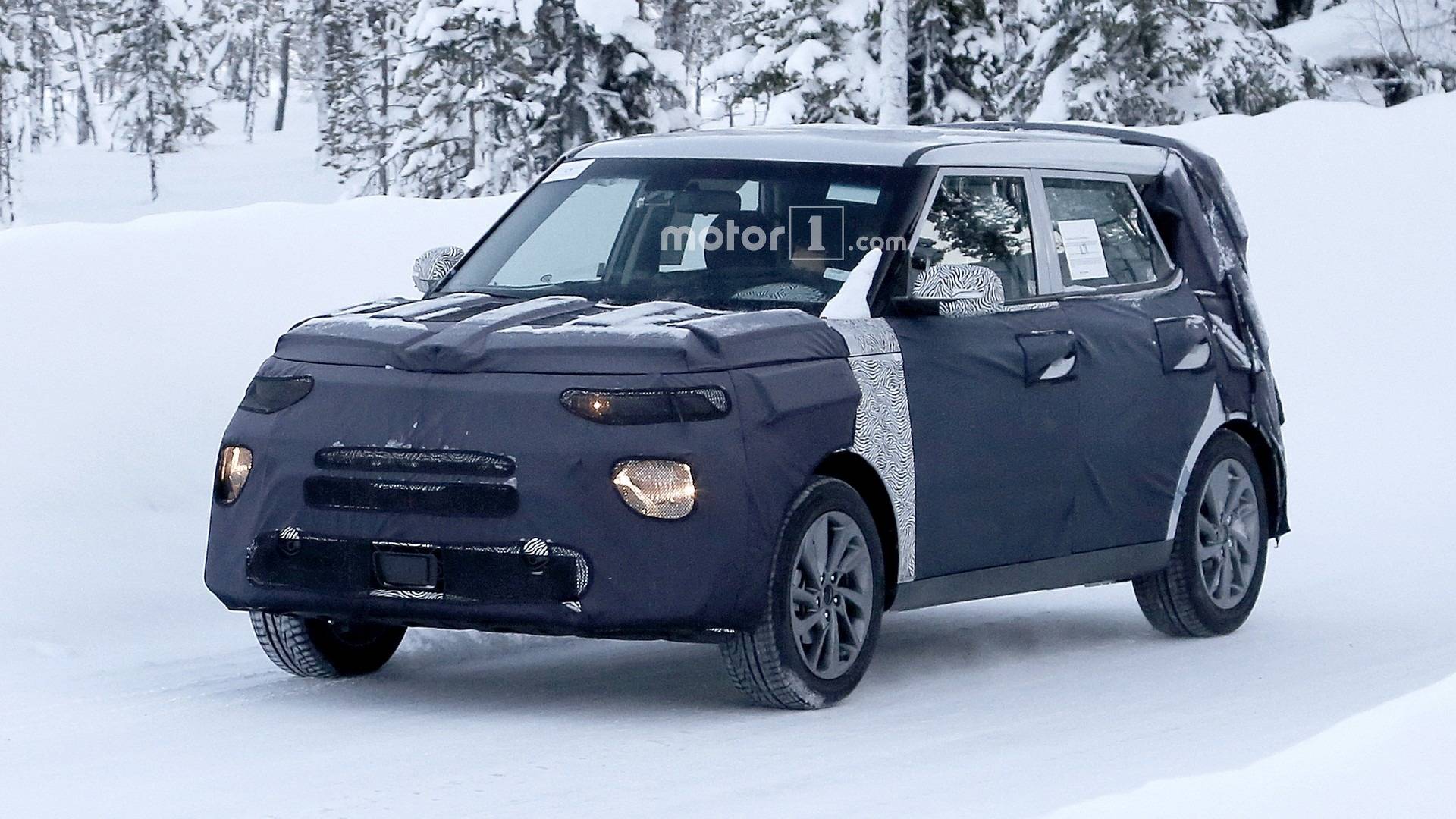 Новый kia soul 2023