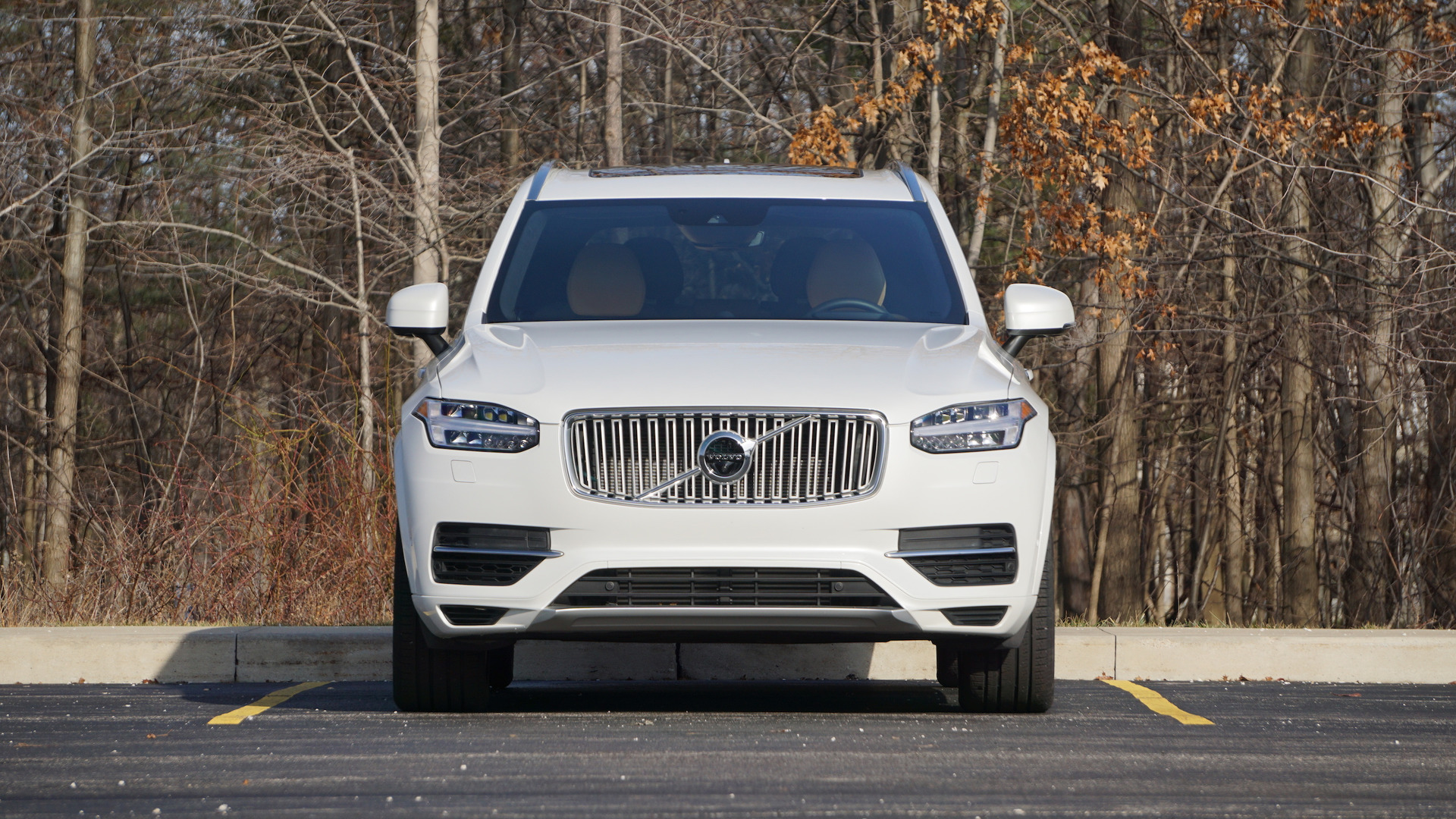 Смотреть Volvo XC90 стал самым безопасным автомобилем видео Смотреть Volvo XC90 стал самым безопасным автомобилем видео