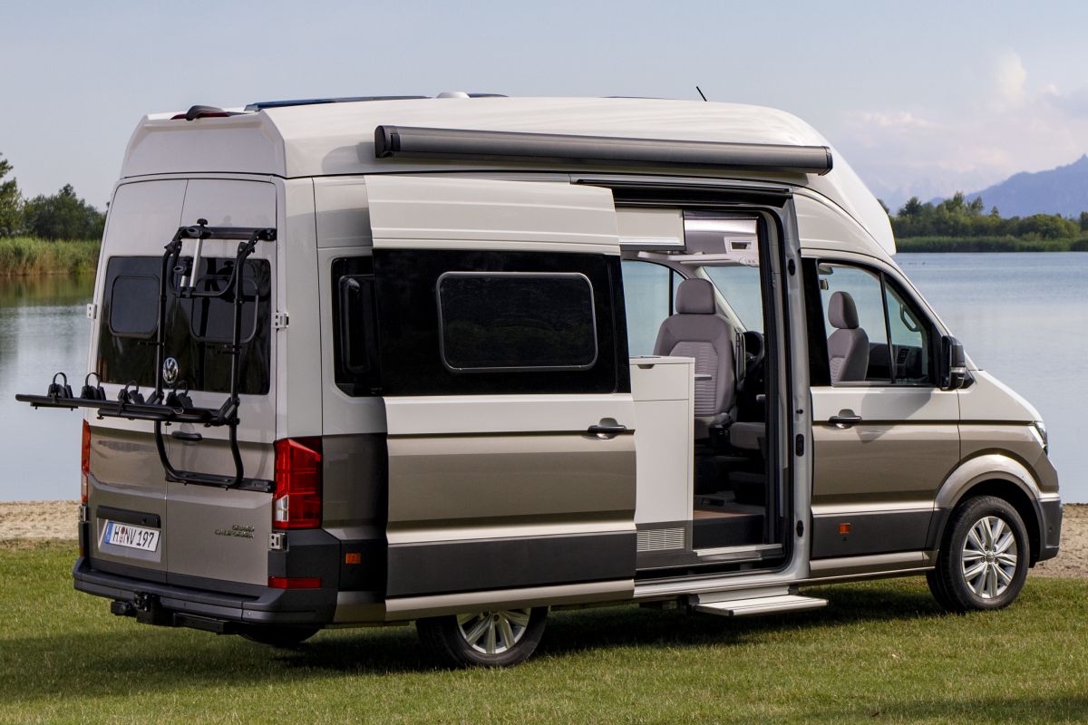 two story camper luxury watch video formacar volkswagen unveils grand california twostory camper van two story camper luxury watch video formacar volkswagen unveils grand california twostory camper van